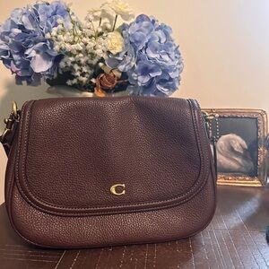 Coach Legacy Pebble Leather Crossbody Shoulder Bag in Maple